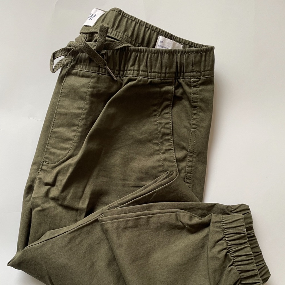 Gap flex jogger, junior men’s, moss green, NWOT